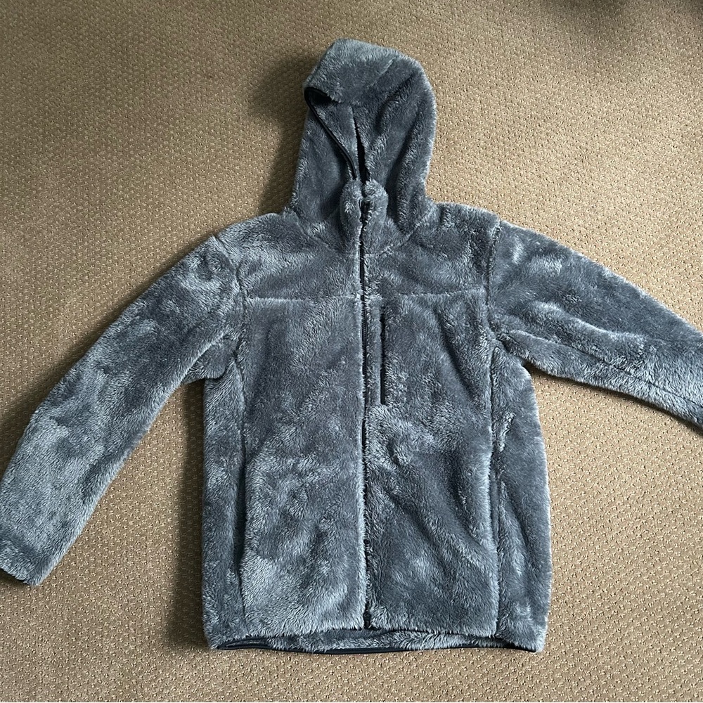 Gray Uniqlo Fuzzy Jacket Men’s Size Medium